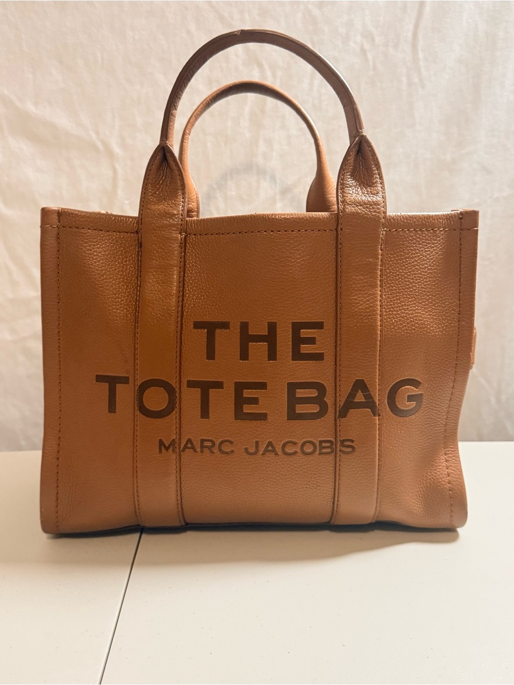 Authentic Marc Jacobs The Leather Small Tote Bag in Argan Oil